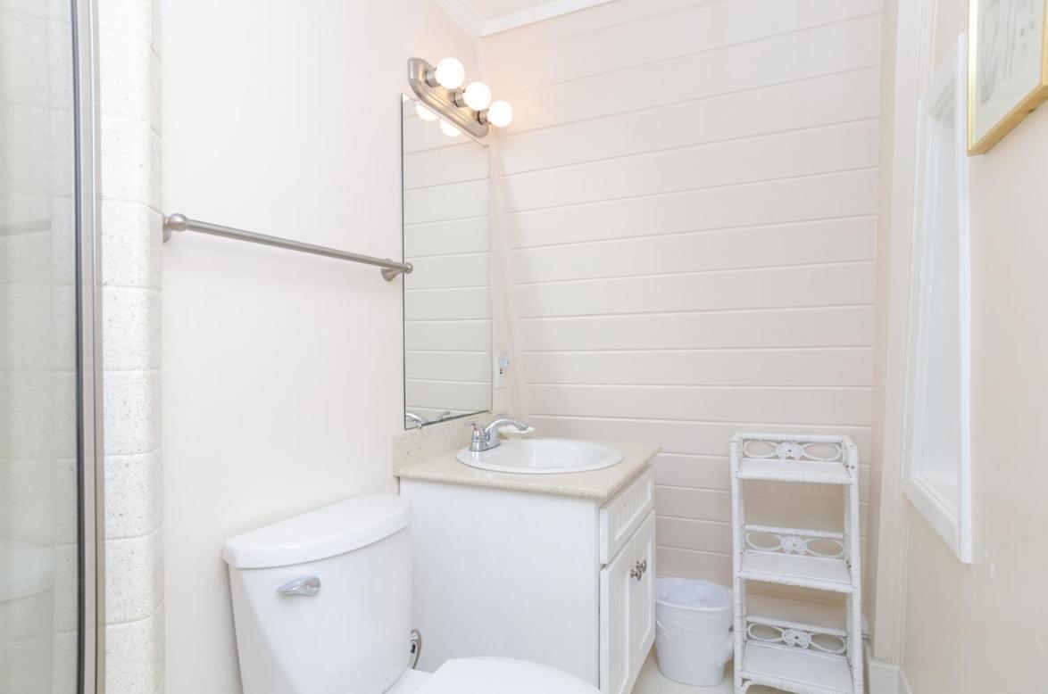 Holiday home Cardwell By Bryant Real Estate *