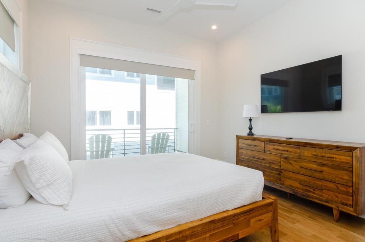 Pearl In The By Bryant Real Estate *