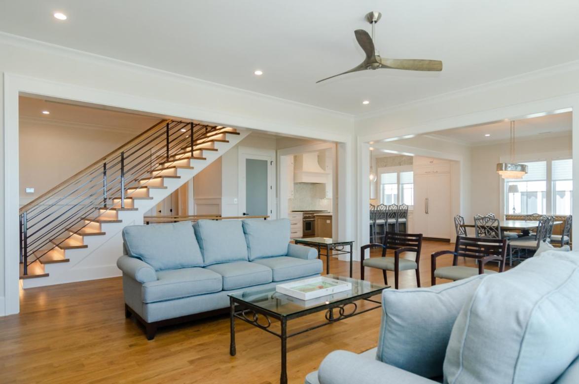Pearl In The By Bryant Real Estate *