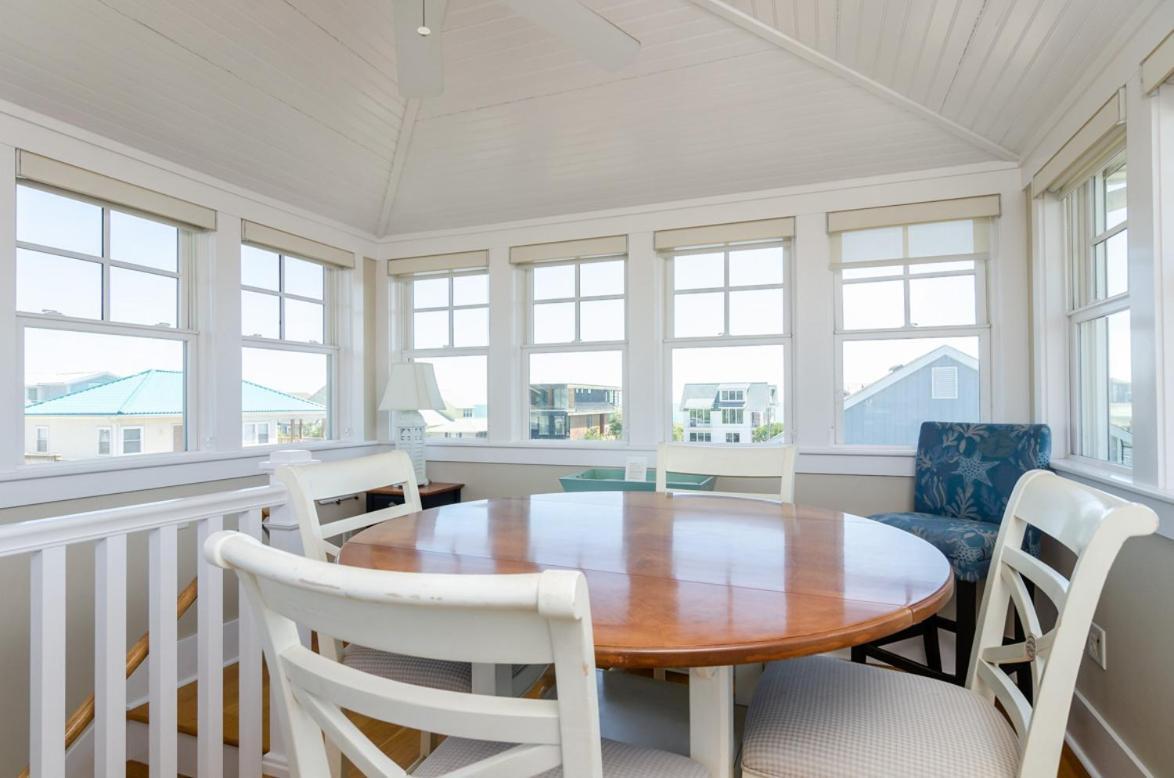 Living By Bryant Real Estate * Wrightsville Beach