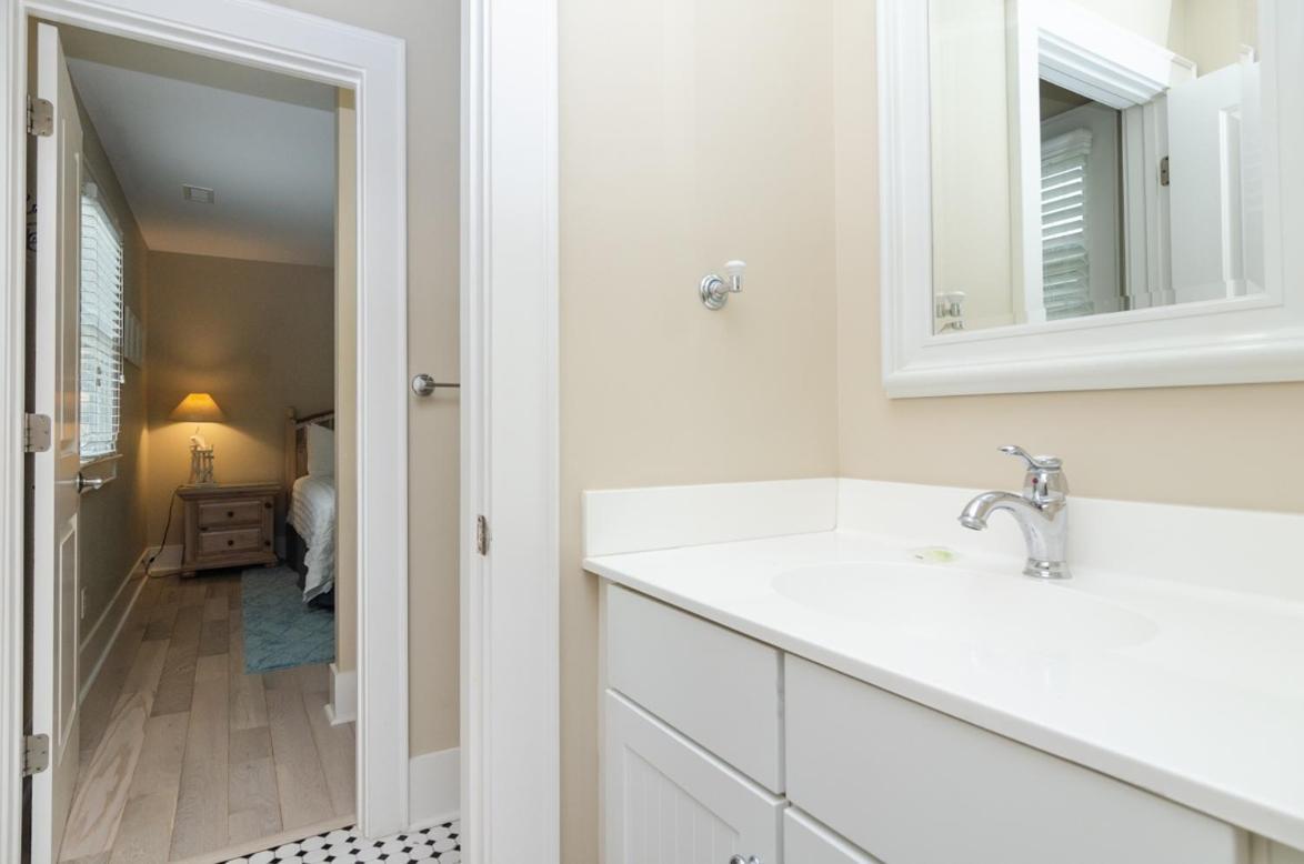Living By Bryant Real Estate Holiday home