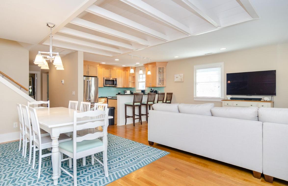 Living By Bryant Real Estate * Wrightsville Beach