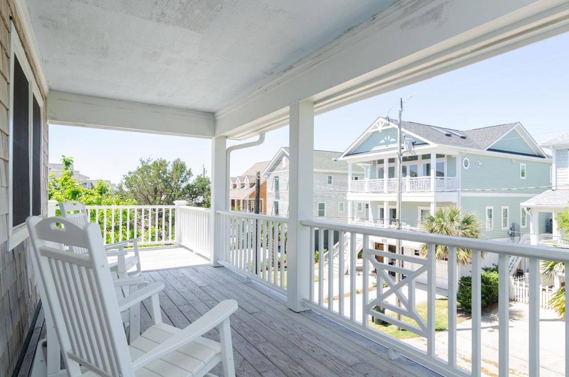 Living By Bryant Real Estate Holiday home *
