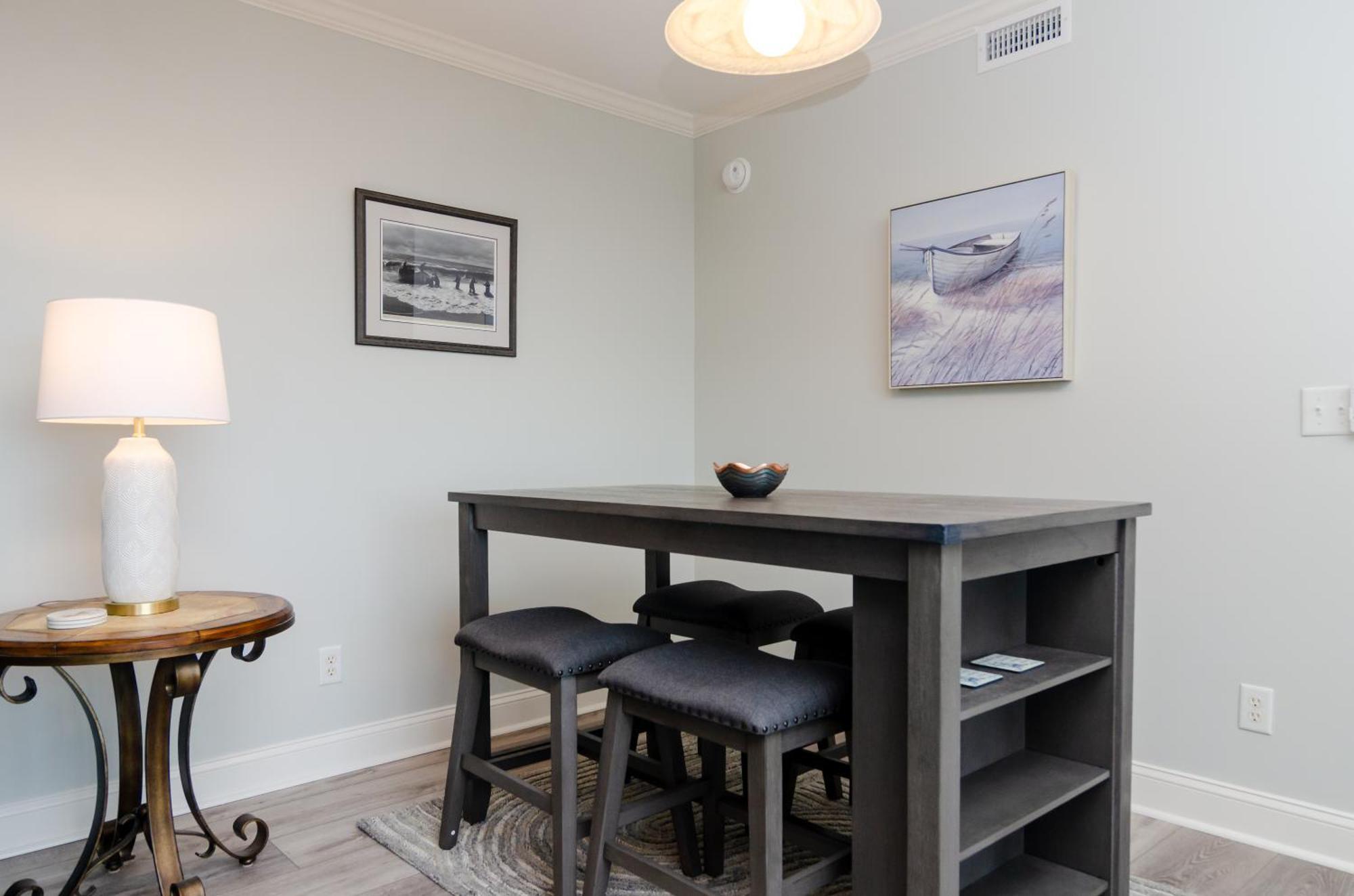 Holiday home Breezeland #1 Lower By Bryant Real Estate *